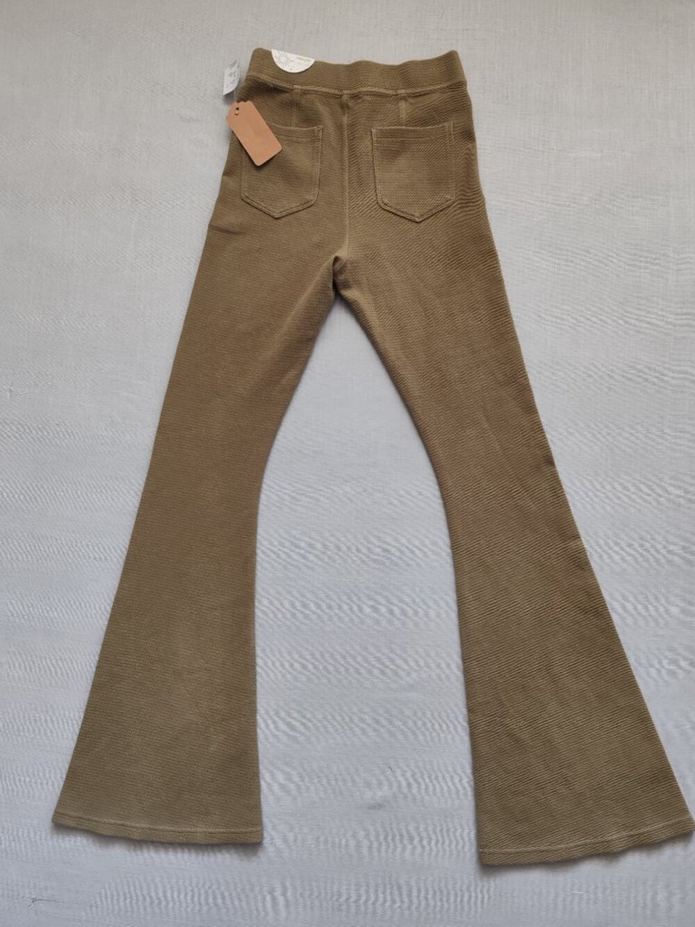 OFFLINE by Aerie Hi-Rise Flare Leggings Ribbed Textured Tan Brown Size M NWT - Picture 12 of 14